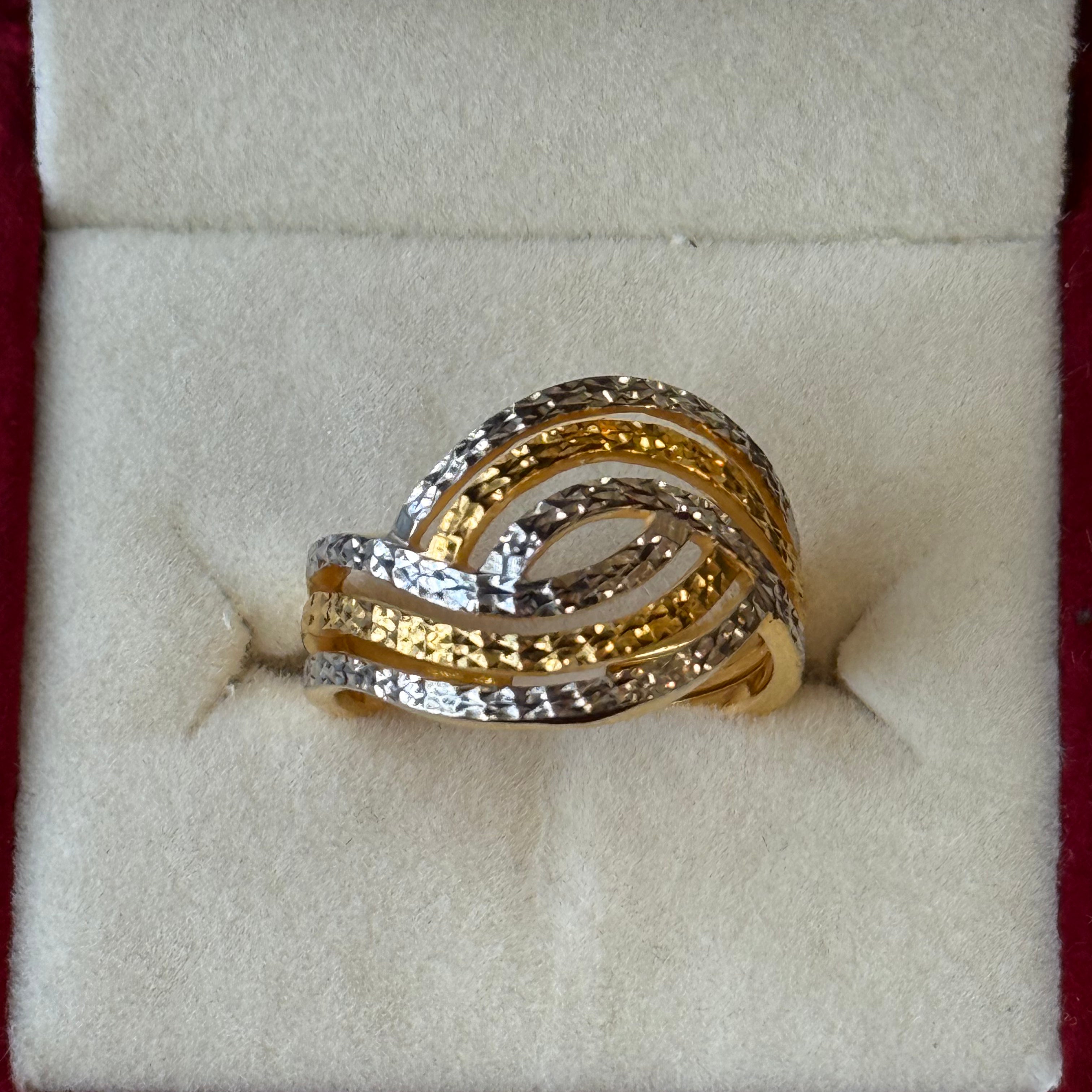 22Kt Two Tone Gold Ring