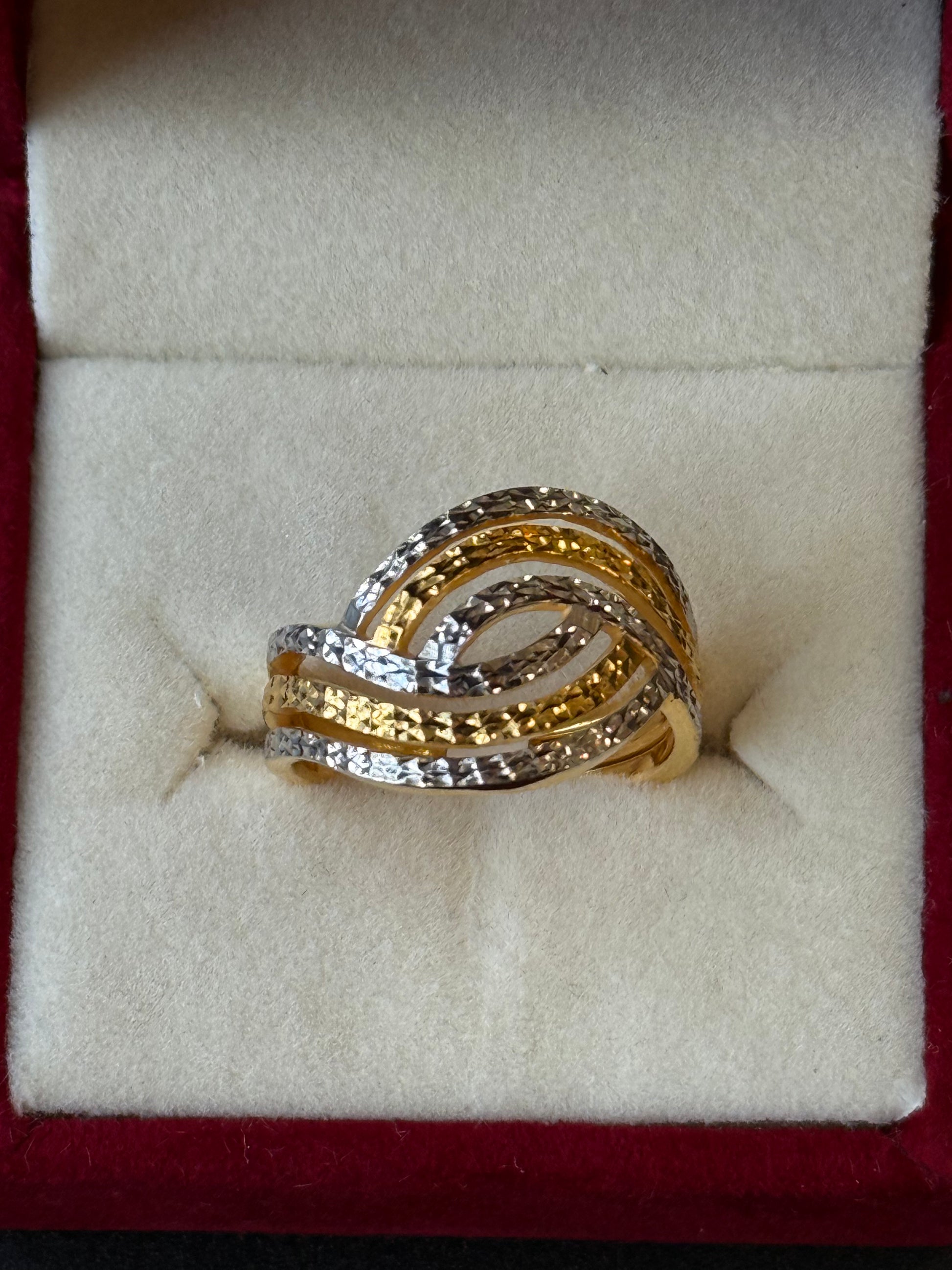 22Kt Two Tone Gold Ring