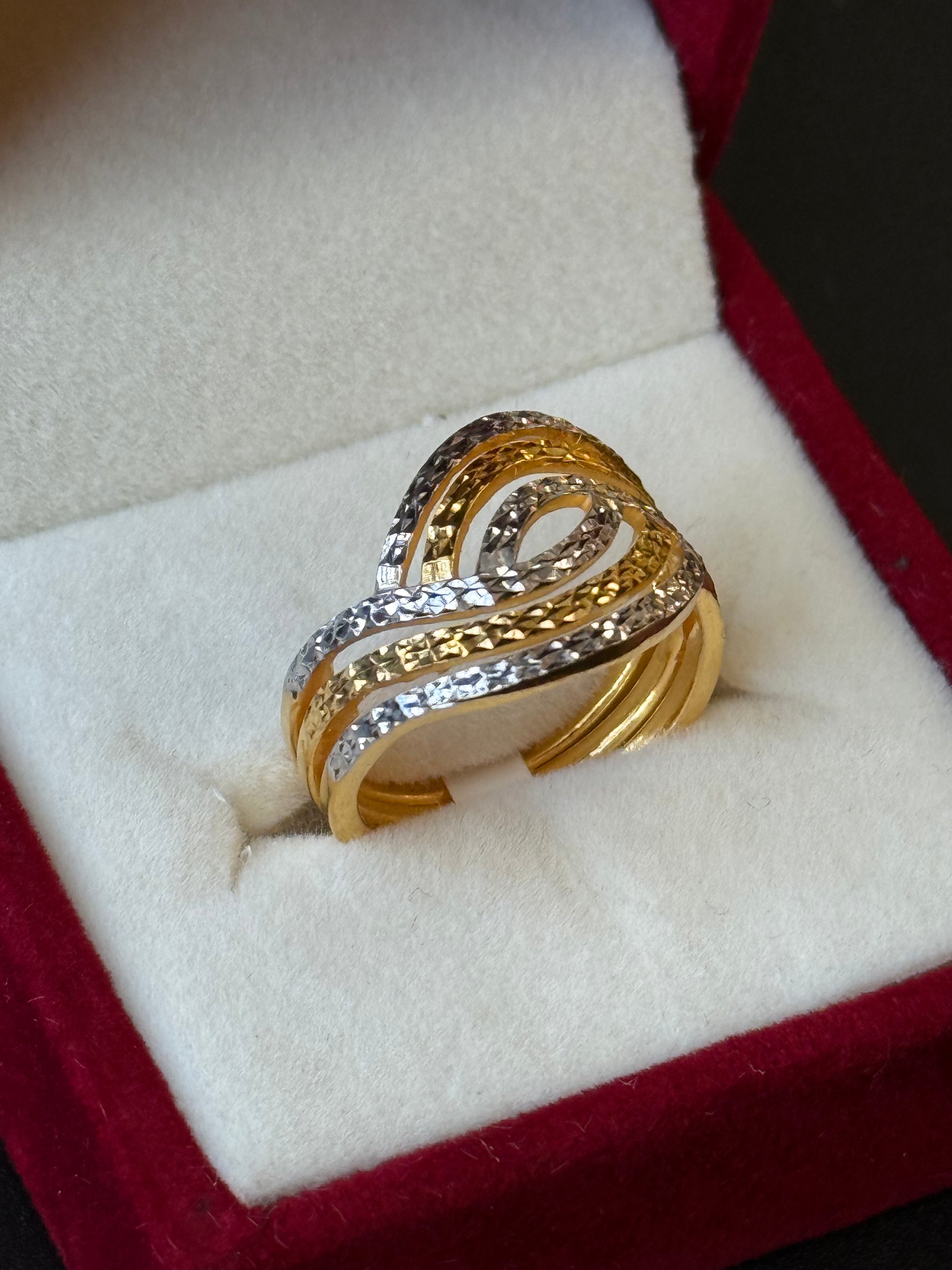 22Kt Two Tone Gold Ring