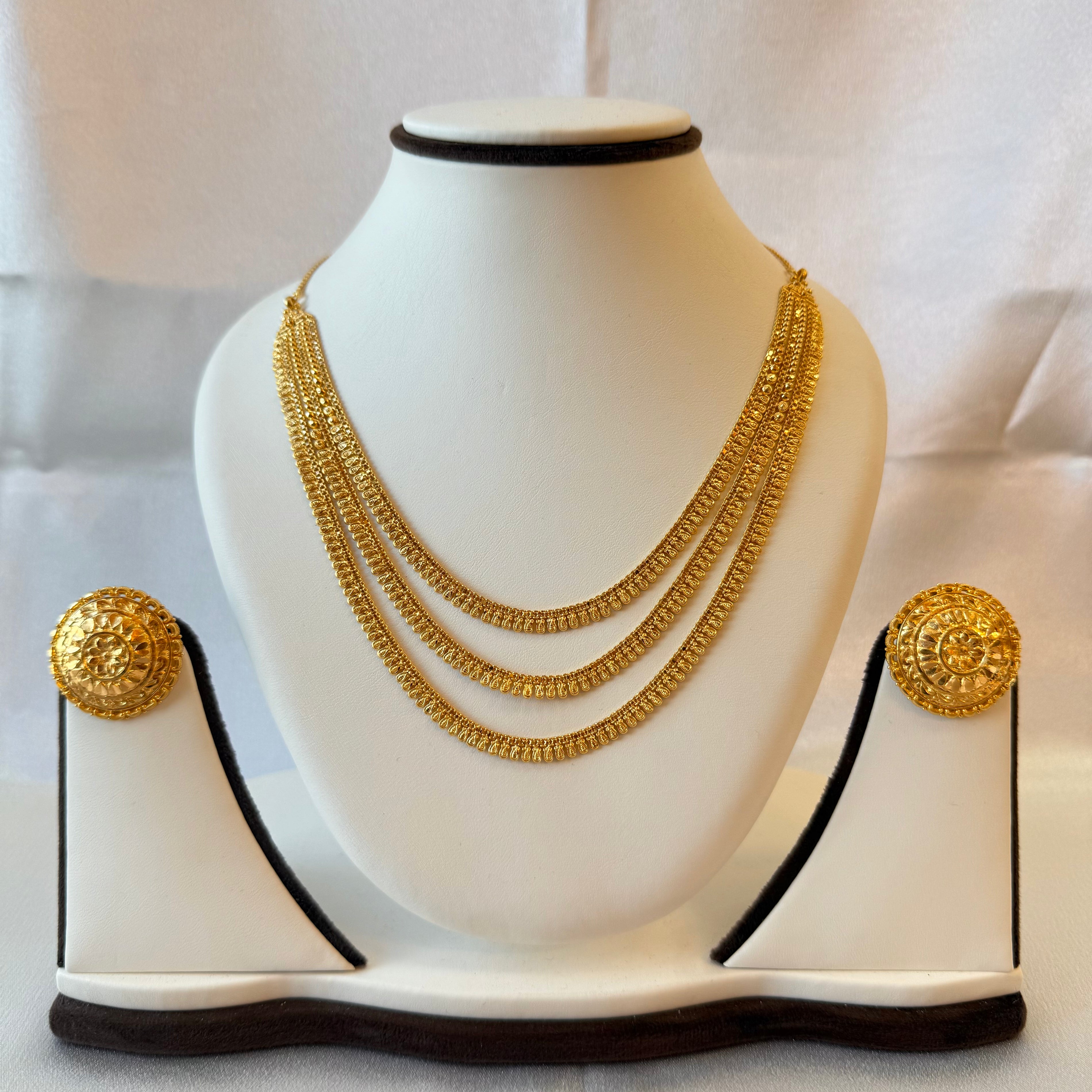 22Kt Gold Designer Necklace Set