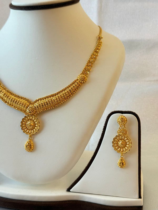 22Kt Gold Designer Necklace Set