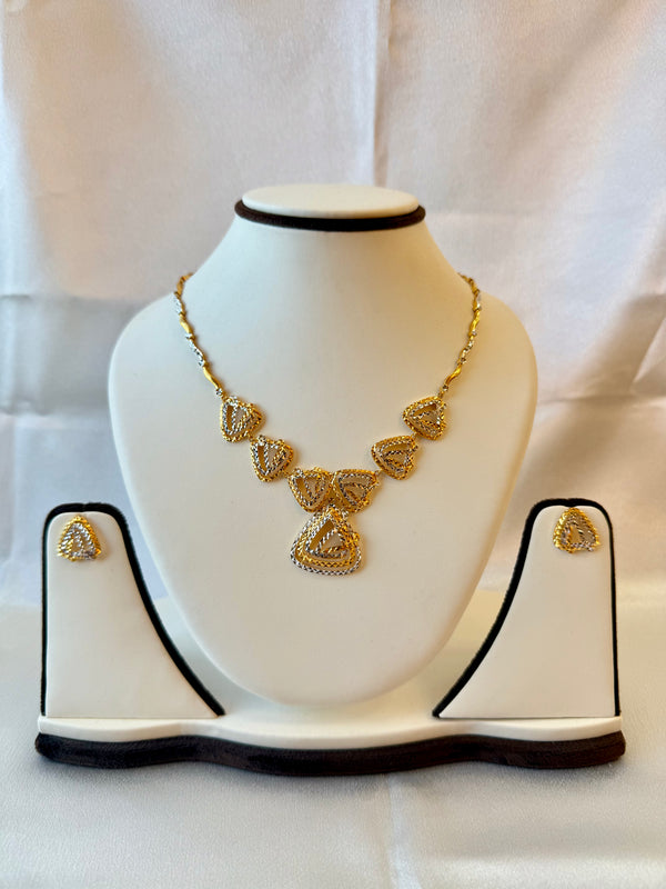 22Kt Gold Designer Necklace Set