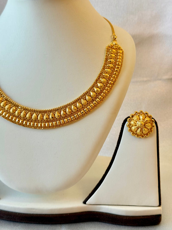 22Kt Gold Designer Necklace Set