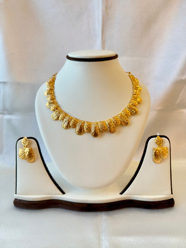 22Kt Gold Designer Necklace Set