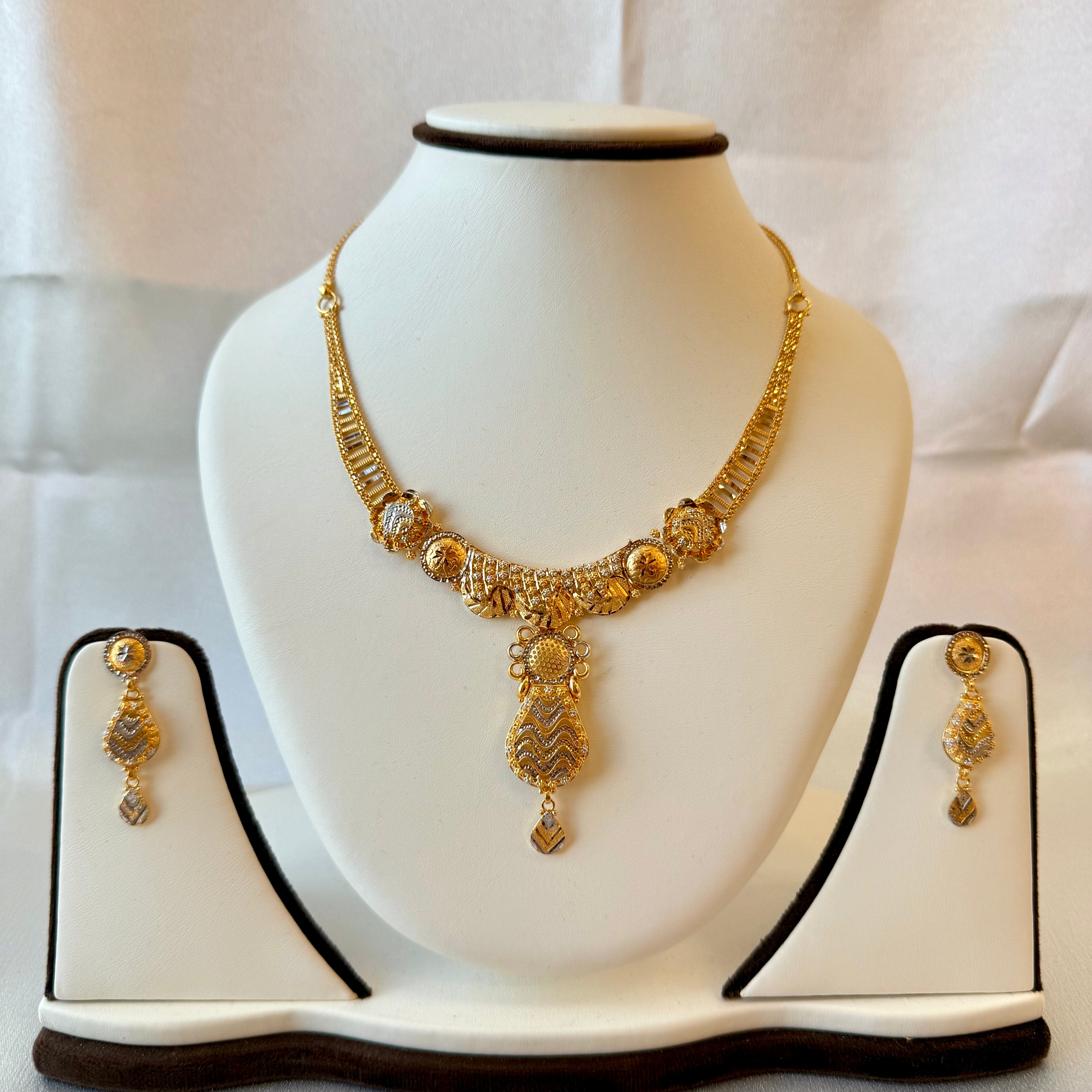 22K Gold Classic Necklace
