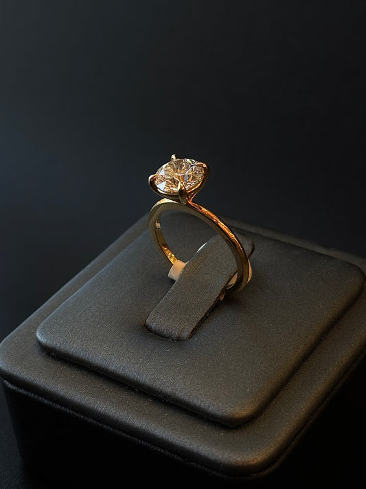18Kt Yellow Gold Lab Diamond Ring