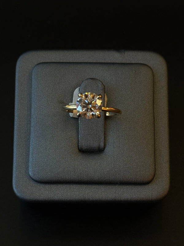 18Kt Yellow Gold Lab Diamond Ring