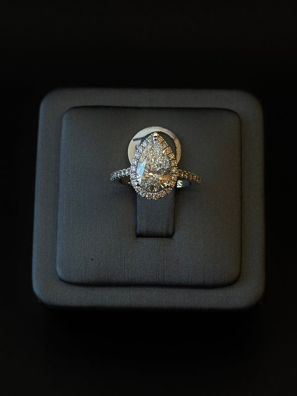 14Kt White Gold Lab Diamond Ring