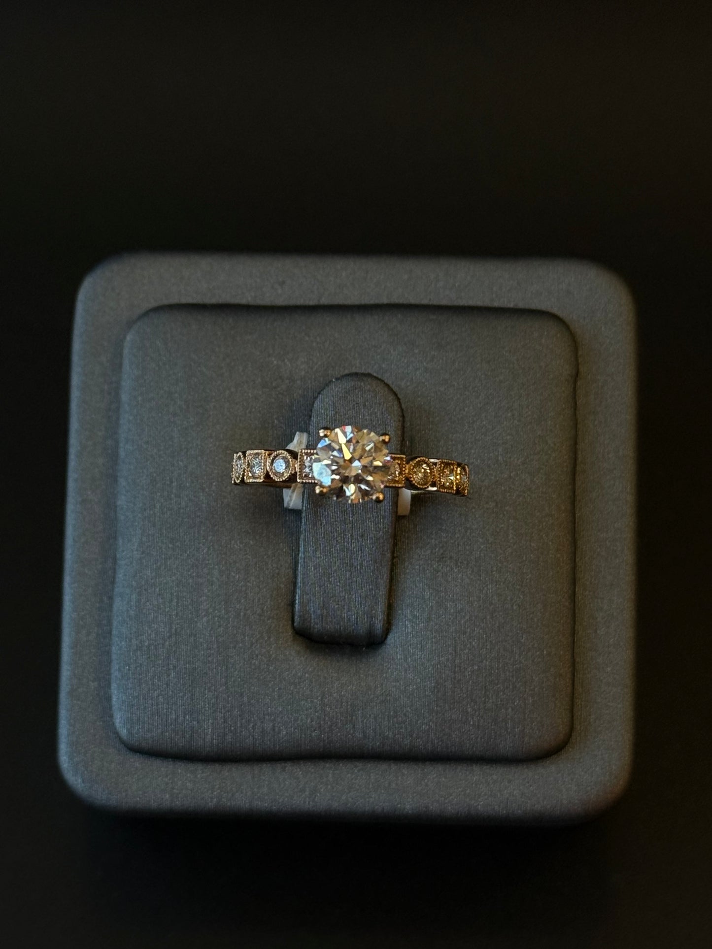 18Kt Rose-Gold Lab Diamond Ring