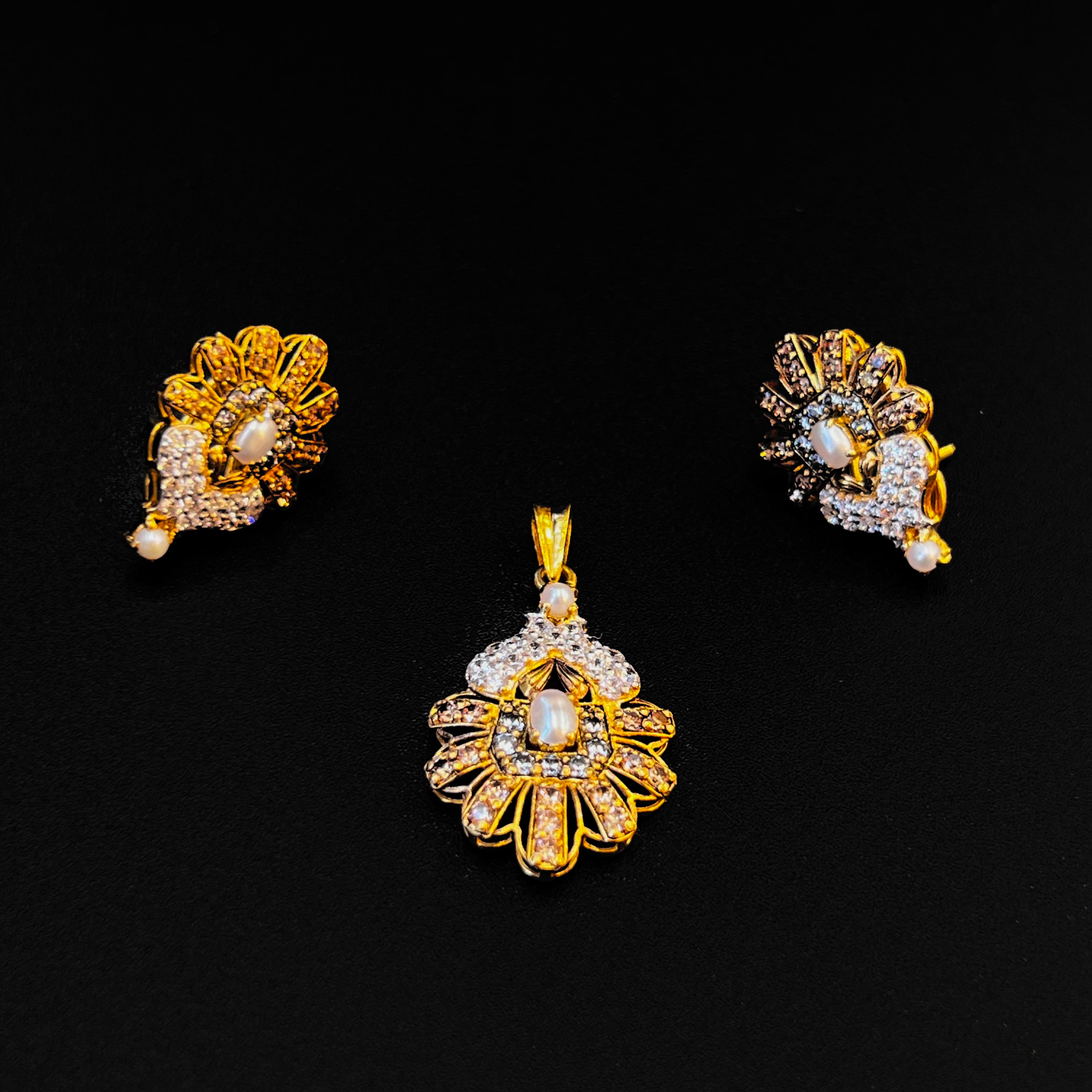 22K Gold Ladies Pendant Set - Punjab Jewellers