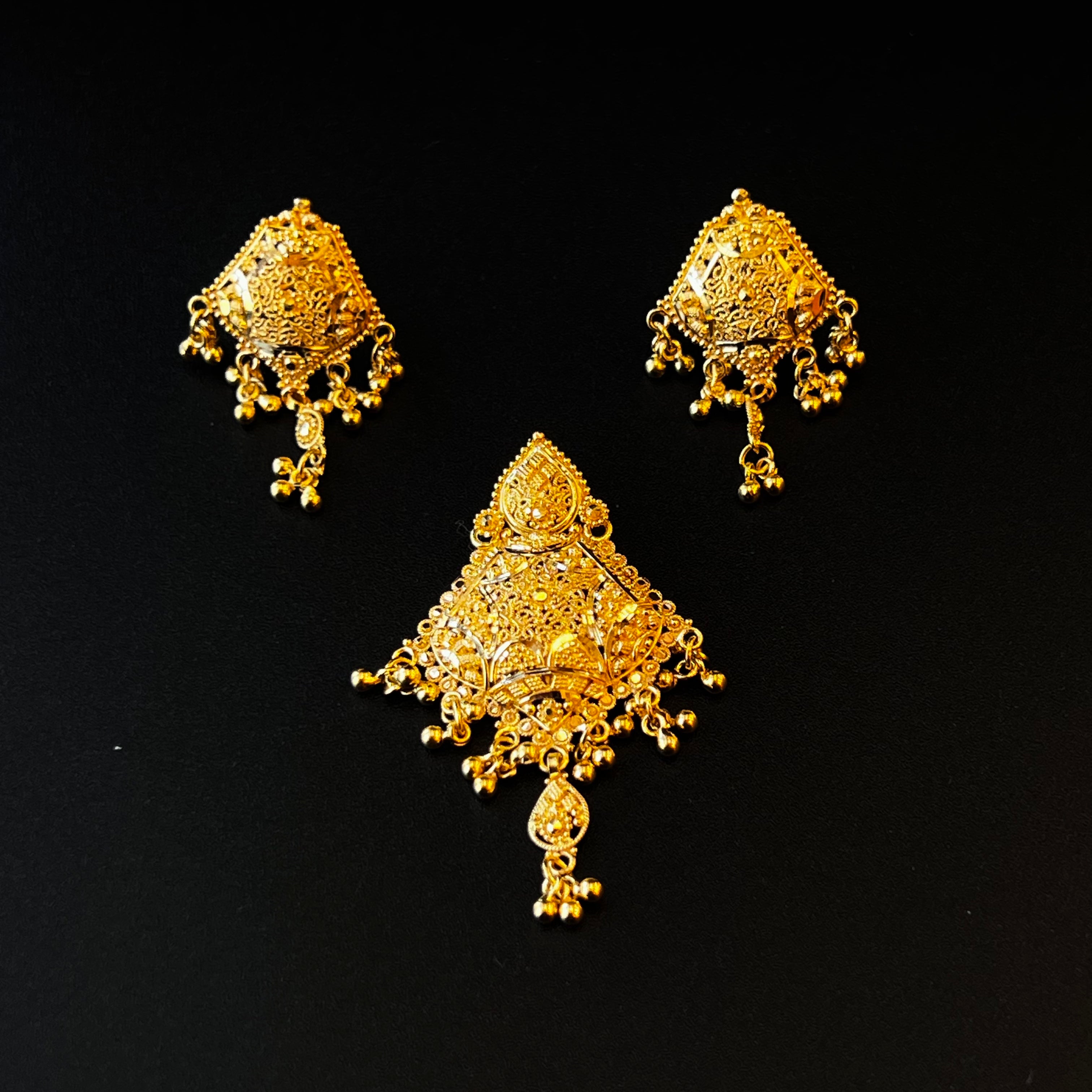 22K Gold Ladies Pendant Set - Punjab Jewellers