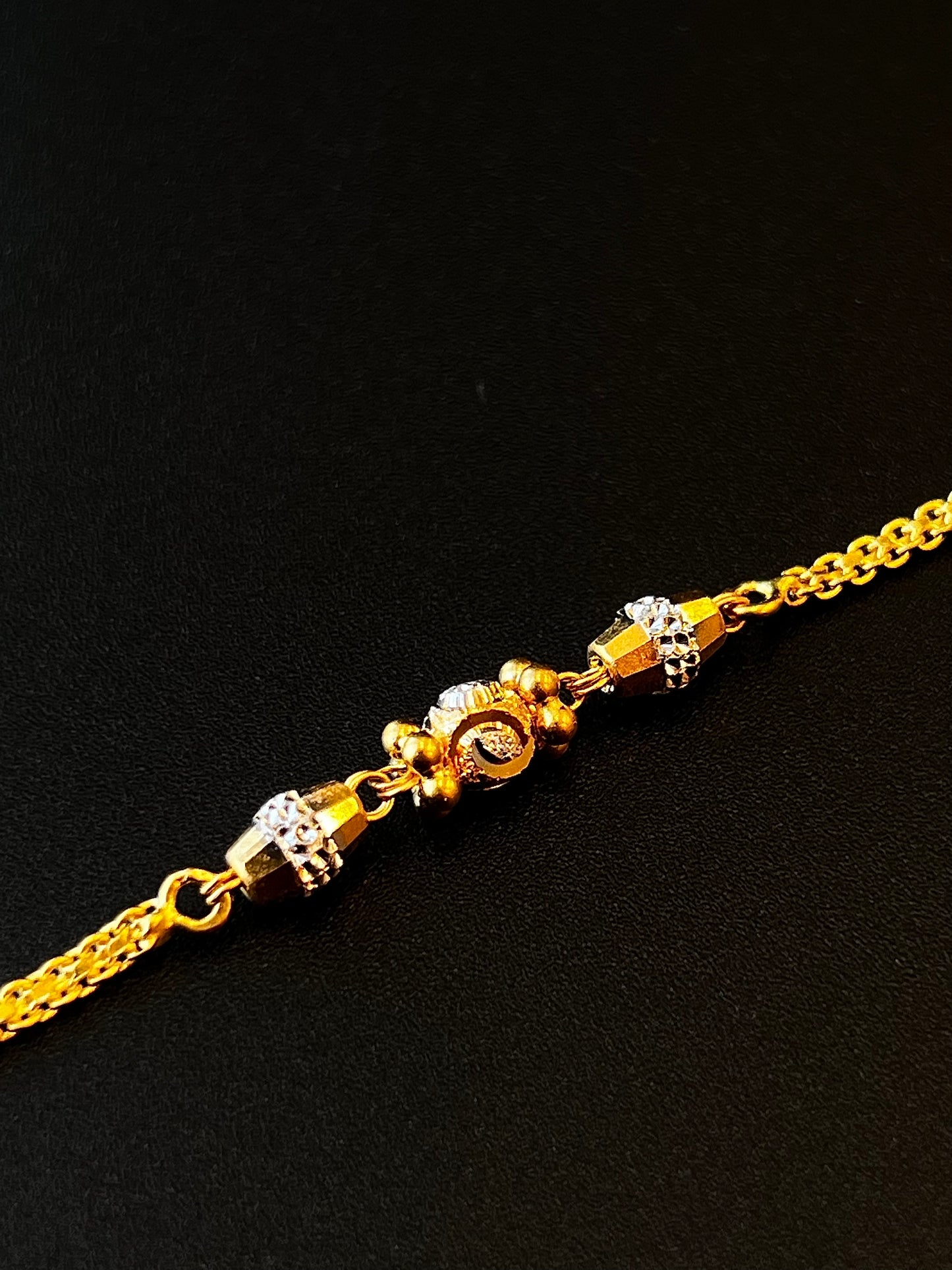 22k Gold Ladies Bracelet