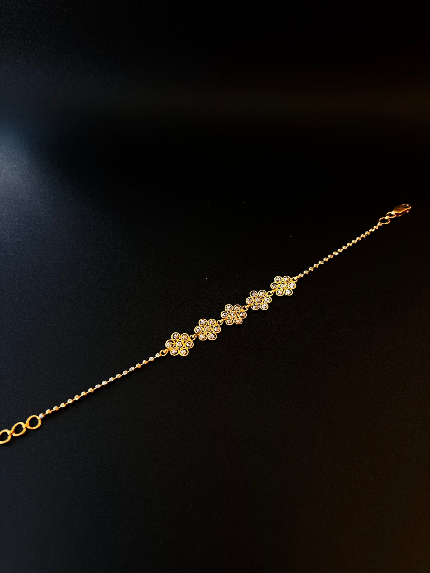 22k Gold Ladies Bracelet