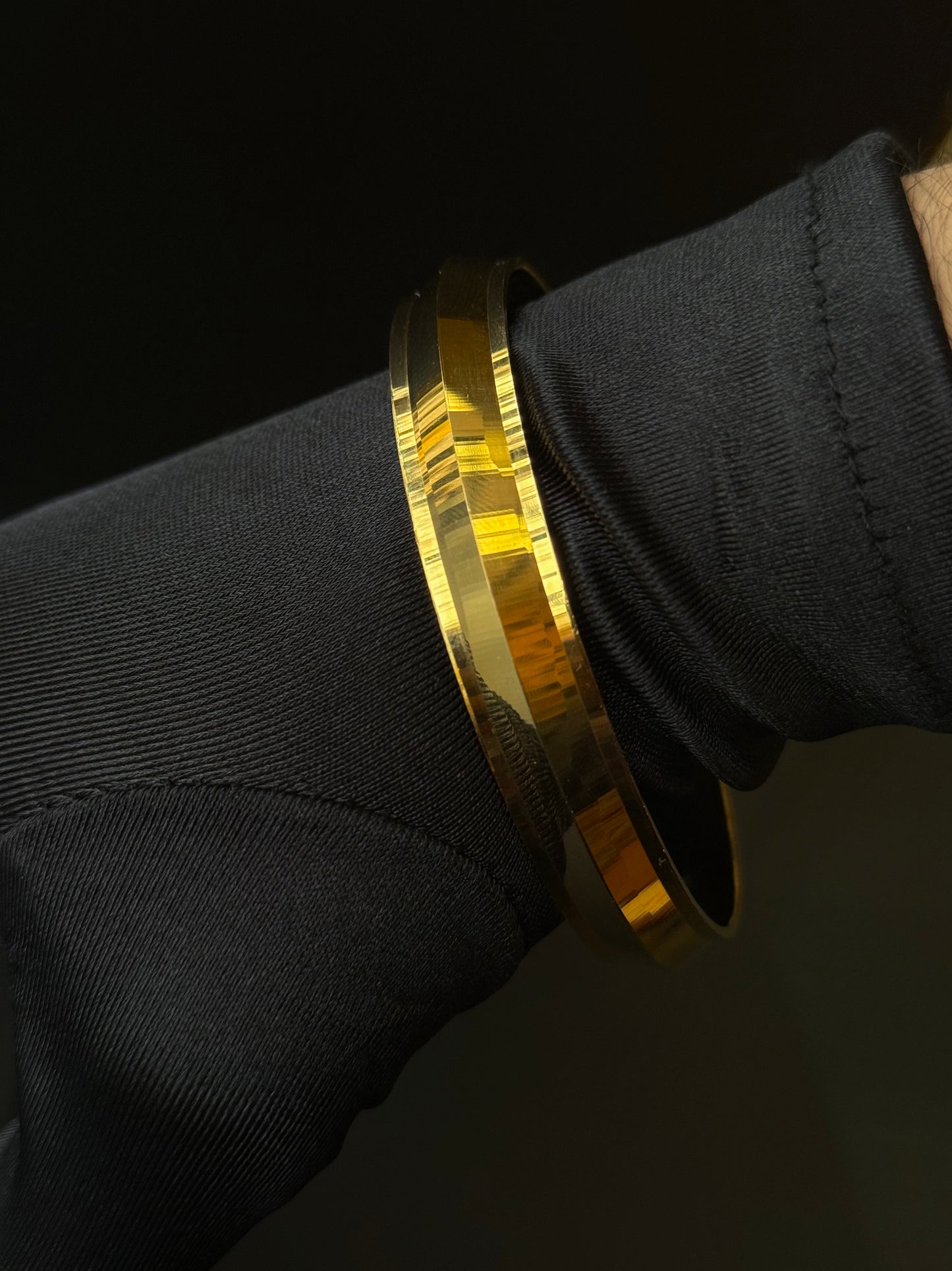 22K Gold Men's Kara